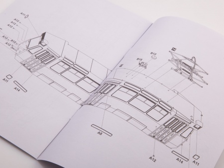 4051AVD Сборная модель Трамвай ЛМ-68 AVD Models