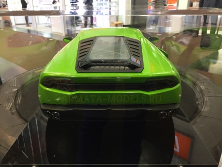 HK109 Lamborghini Huracan Verde Mantis 1:8 Pocher