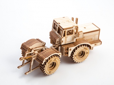 12201BAUMI Сборная модель Трактор К-700 Baumi