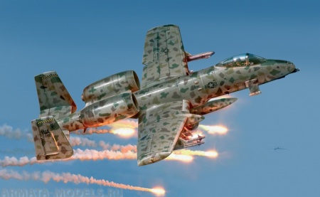 2659ИТ Самолет А-10А JAWS Italeri