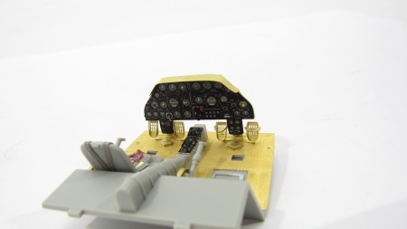 MD 035442 Ми-4 кабина (Trumpeter)