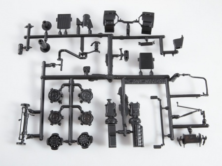 1455AVD Сборная модель МАЗ-5440 седельный тягач AVD Models