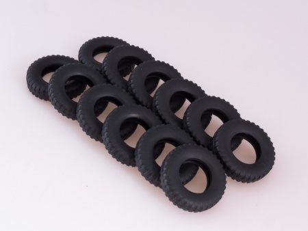 7059AVD Сборная модель МАЗ-200В с полуприцепом МАЗ-5232В AVD Models