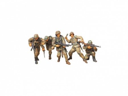 35196T Немецкий танковый десант (5 фигур)в атаке в форме образца 1944г.(М44) с MG42, MP44, G43 и Panzerfaust 60 Tamiya