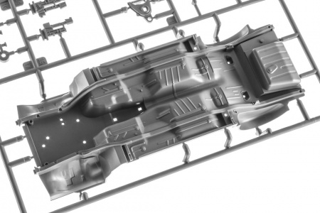 21144-Автомобиль ISUZU 117 COUPE EARLY VER Hasegawa