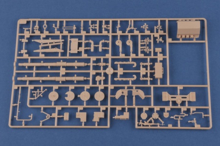 84501HB ОБТ армии бундесвера Leopard 1A5 Hobby Boss