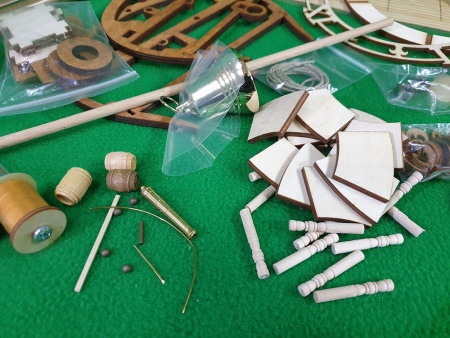 7004 часы деревянные сборная модель СВ Модель