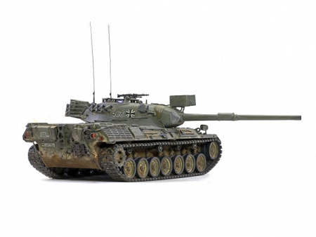 03240 Боевой танк ФРГ Леопард 1 Revell