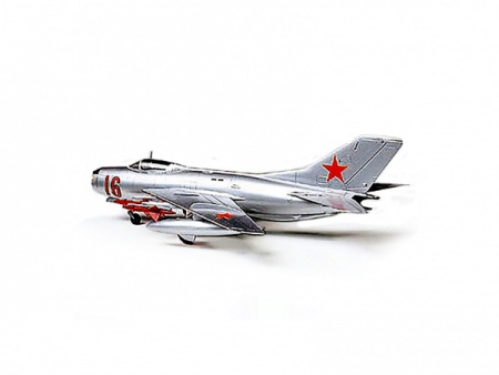 61609T MiG-19 Farmer-E Tamiya