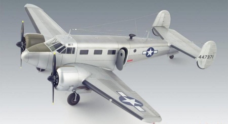 48181 C-45F/UC-45F, пассажирский самолёт ВВС США II МВ ICM 48181 C-45F/UC-45F, пассажирский самолёт ВВС США II МВ ICM