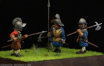 CHM-50.04. Шаржевая миниатюра. Тридцатилетняя война 1618-30: Европейская пехота №1. В комплекте 4 фигуры. 50 мм. Материал - смола.