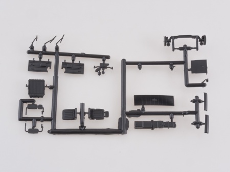 7040AVD Сборная модель МАЗ-6422 с полуприцепом МАЗ-9506-30 AVD Models 7040AVD Сборная модель МАЗ-6422 с полуприцепом МАЗ-9506-30 AVD Models