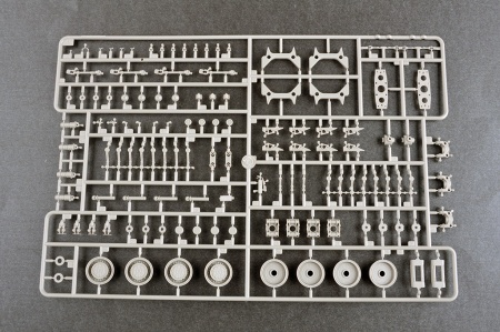 01082P TEL of RS-12M1 Topol-M Trumpeter
