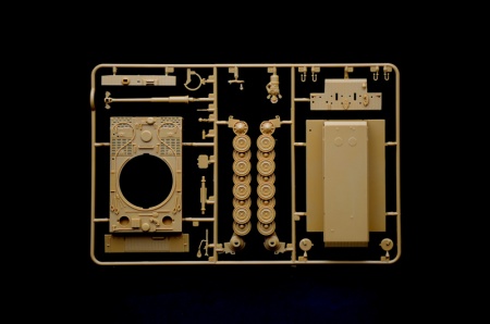 25755ИТ Сборная модель Танк PZ. KPFW. IV TIGER I Italeri