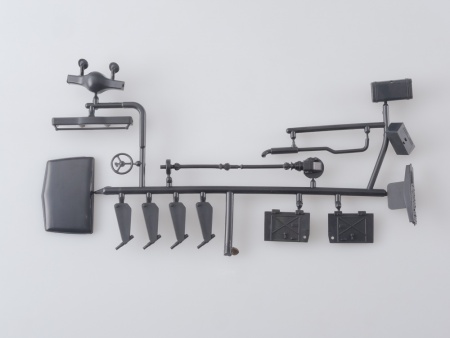 1164KIT Сборная модель  Автокран К-51 на шасси МАЗ-200 AVD Models