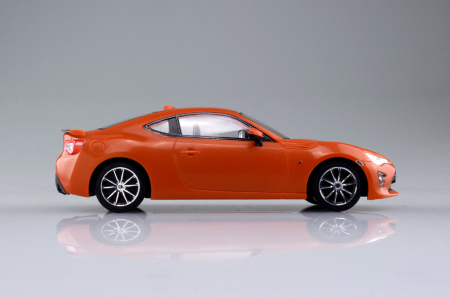 05419 Toyota 86 (Orange Metallic) Aoshima