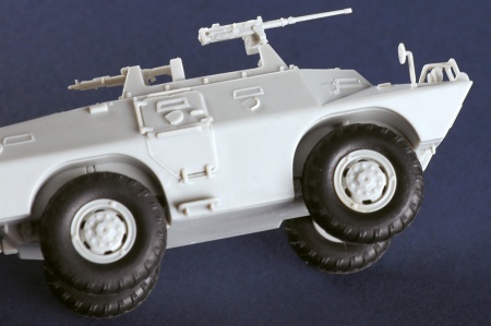07444P Сборная модель Американский бронетранспортёр USAF XM706E2 Trumpeter