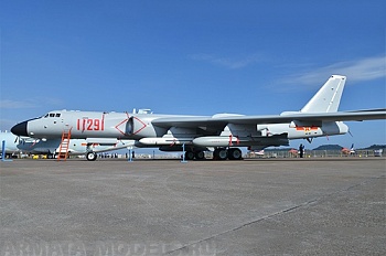 03930P Xian H-6K Strategic Bomber