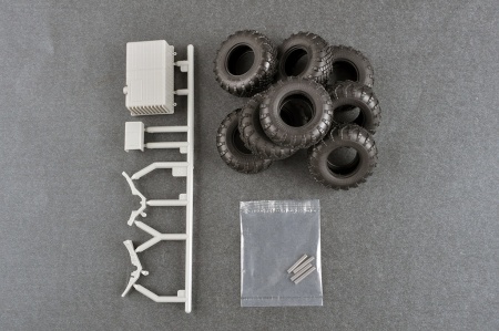 01082P TEL of RS-12M1 Topol-M Trumpeter