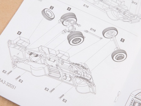 4027AVD Сборная модель ПАЗ-32051 городской AVD Models
