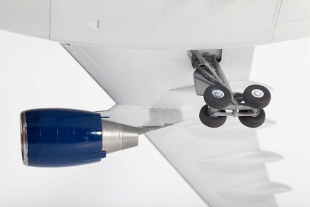 7047 Пассажирский самолет Airbus A330-200 Звезда