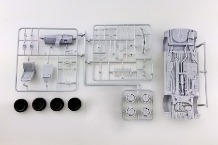05712 Toyota NTP10 JPN Taxi '17 Super White Aoshima