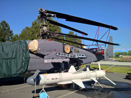 AM48348 Ракета Х-35 с пилоном (версия с разгонным блоком) (Не для свободной продажи) Arma Models