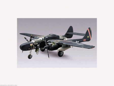 17546RE Ночной истребитель Northrop P-61 Black Widow Revell