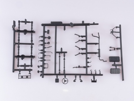 4019AVD Сборная модель Автобус повышенной проходимости АПП-66 AVD Models