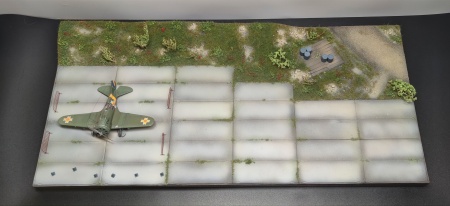 HE-48030 Подставка Аэродром Размер 74х35см