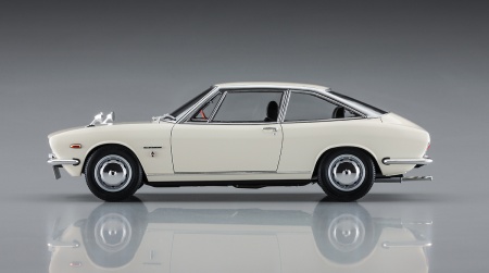 21144-Автомобиль ISUZU 117 COUPE EARLY VER Hasegawa