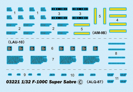 03221P Истребитель F-100C Super Sabre Trumpeter