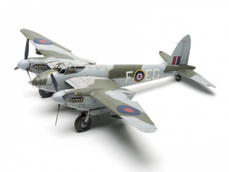 60326 Mosqito FB MK VI с набором фототравления, и подставкой Tamiya