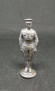 Н-7-001 Офицер в фуражке