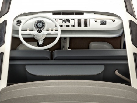 07009 Автомобиль Volkswagen T1 Samba Bus Revell