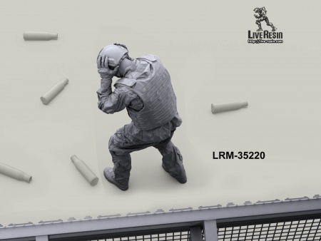 LRM35220 Российский современный артиллерист САУ - 18 (Не для свободной продажи) Live Resin