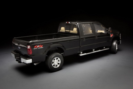 CS-001 Ford F-350 Super Duty Crew Cab Meng