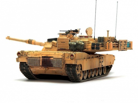 35269T Американский танк М1А2 Abrams c 120мм пушкой с 2 фигурами OIF Tamiya