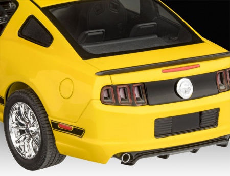 67652RE Набор 2013 Ford Mustang Boss 302 Revell