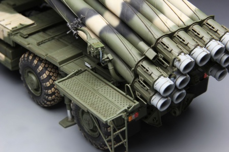 SS-009 RUSSIAN LONG-RANGE ROCKET LAUNCHER 9A52-2 SMERCH Meng SS-009 RUSSIAN LONG-RANGE ROCKET LAUNCHER 9A52-2 SMERCH Meng