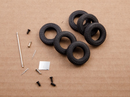 1520AVD Сборная модель ЗИЛ-130В1 седельный тягач AVD Models