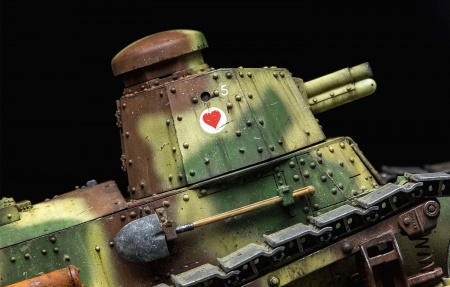 TS-011 FRENCH FT-17 LIGHT TANK (RIVETED TURRET) Meng