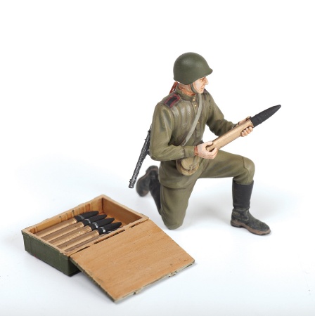 3671 Советская 76-мм противотанковая пушка ЗИС-3 с расчетом Звезда