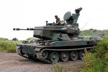 01599 JGSDF тип 87 SPH  01599 JGSDF тип 87 SPH