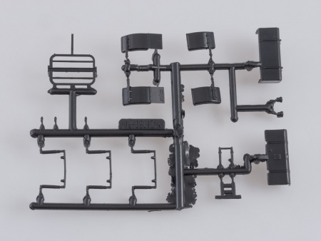 7043AVD Сборная модель МАЗ-6422 с полуприцепом МАЗ-9758 AVD Models 7043AVD Сборная модель МАЗ-6422 с полуприцепом МАЗ-9758 AVD Models