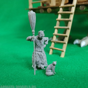 6005 фигурка Баба Яга с метлой