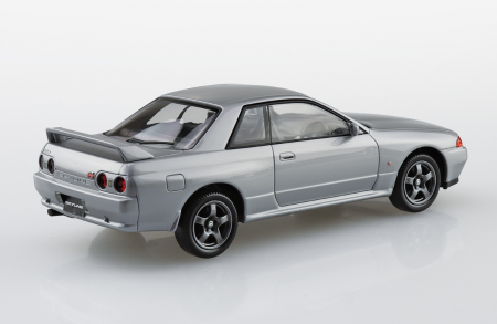 06356 Nissan Skyline GT-R R32 (Spark Silver) Aoshima