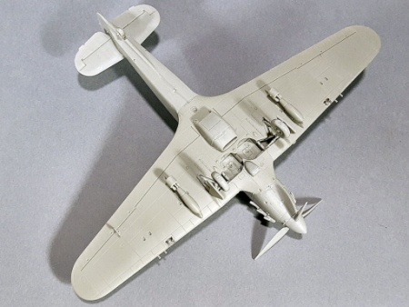 AH70042 Hurricane Mk II b / c Экспертный набор Arma Hobby