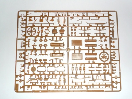 35467 Henschel 33 D1 Kfz.72, немецкая машина связи, 2МВ ICM