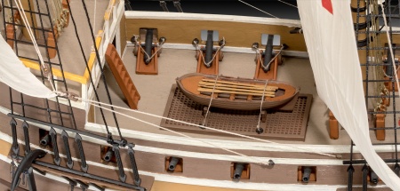 05429RE Английский корабль Man O'War Revell